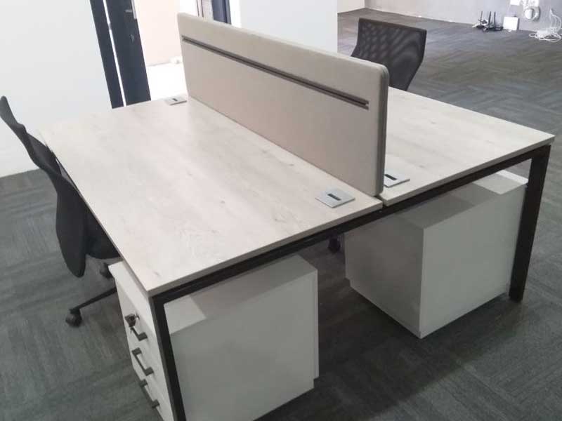Frameless Desk Based Screens