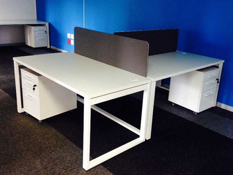 Frameless Desk Based Screens