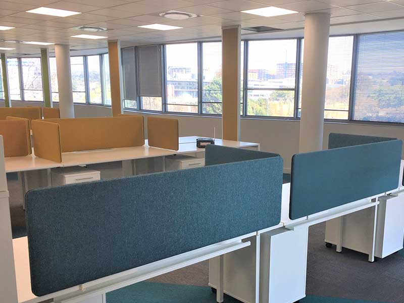 Frameless Desk Based Screens